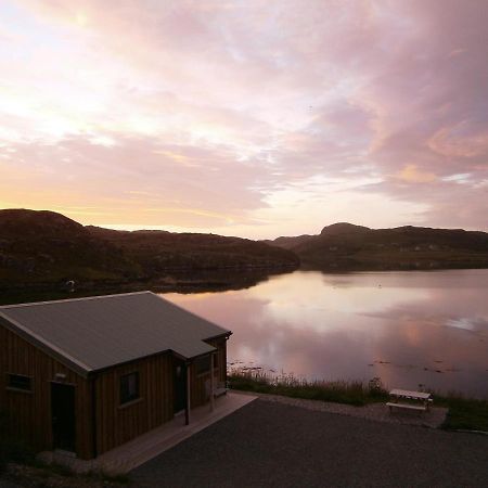 Otter Bunkhouse Pansiyon Cairisiadar Dış mekan fotoğraf