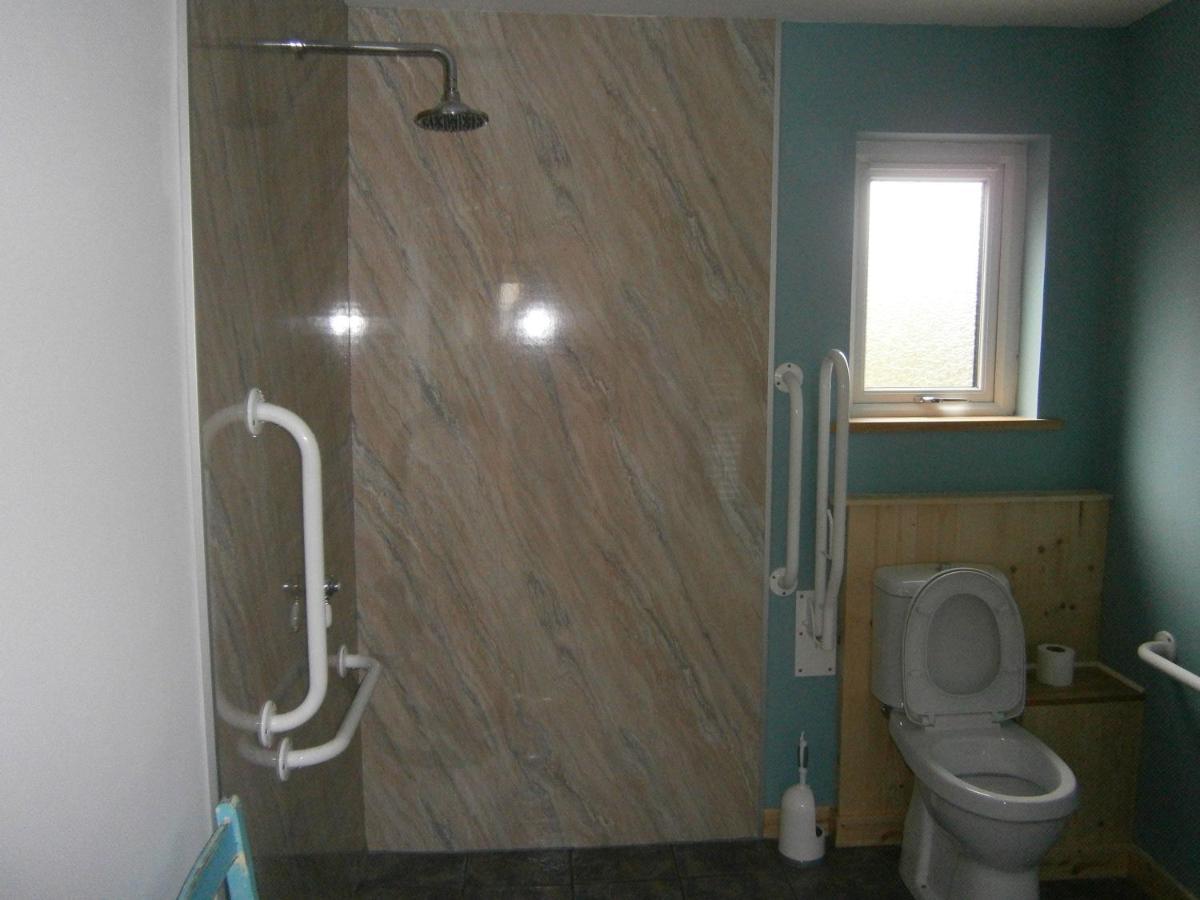 Otter Bunkhouse Pansiyon Cairisiadar Dış mekan fotoğraf
