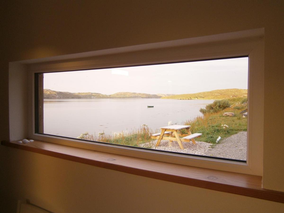 Otter Bunkhouse Pansiyon Cairisiadar Dış mekan fotoğraf