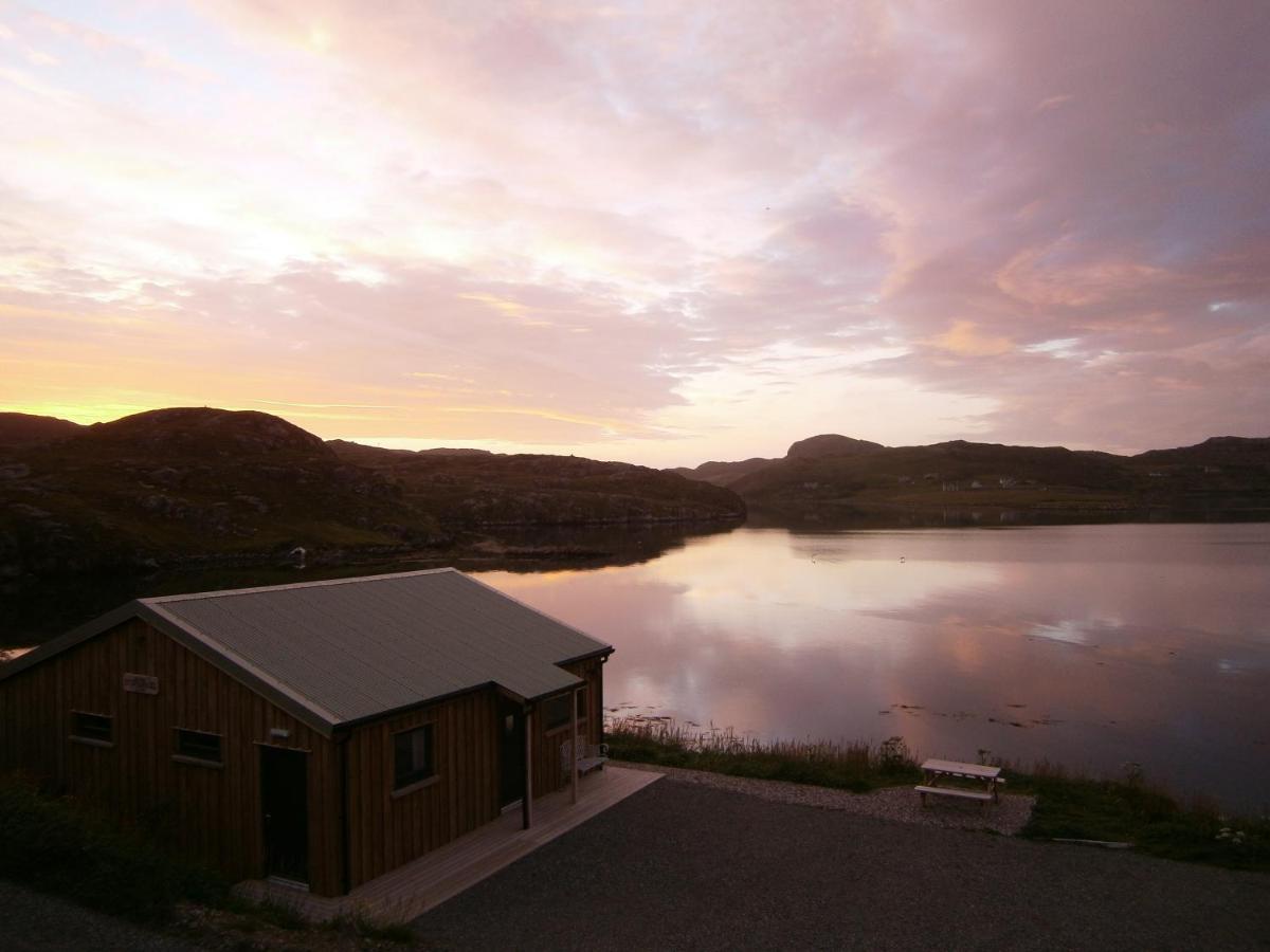 Otter Bunkhouse Pansiyon Cairisiadar Dış mekan fotoğraf